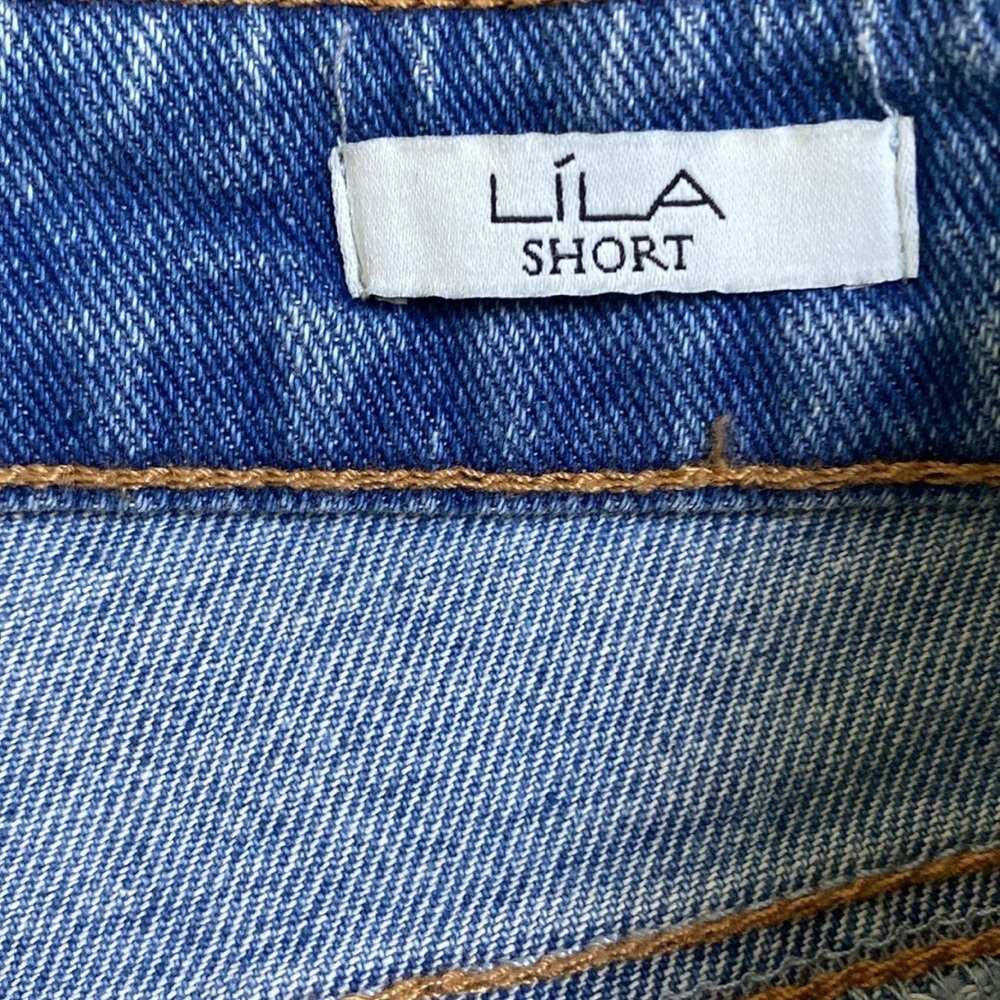 Sofia Jeans Sofia Vergara Lila Short Button Fly Distressed Jean Shorts Sz 10 NWT - Picture 7 of 9